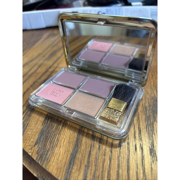 Estée Lauder Other - Estee Lauder Deluxe Silky Powder Blush